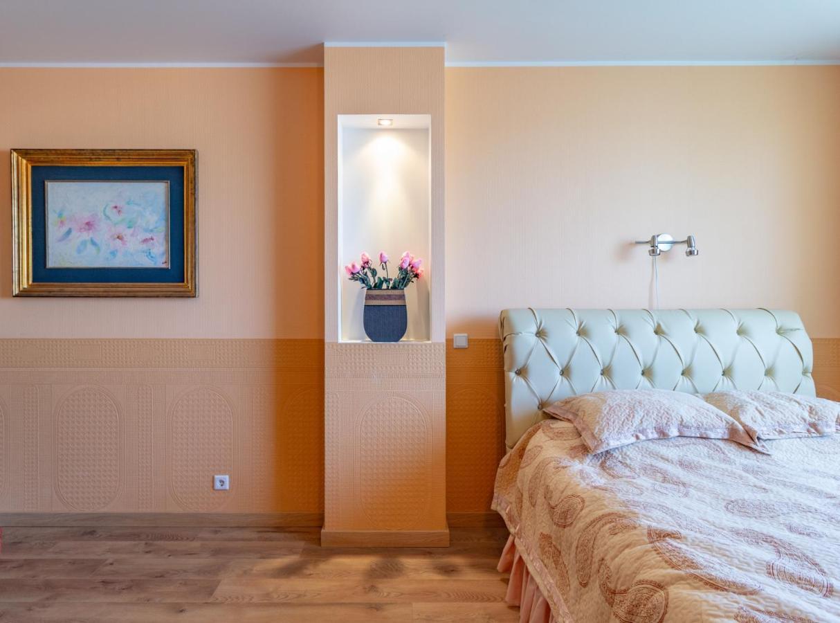 Fortuna Apartments パルヌ エクステリア 写真
